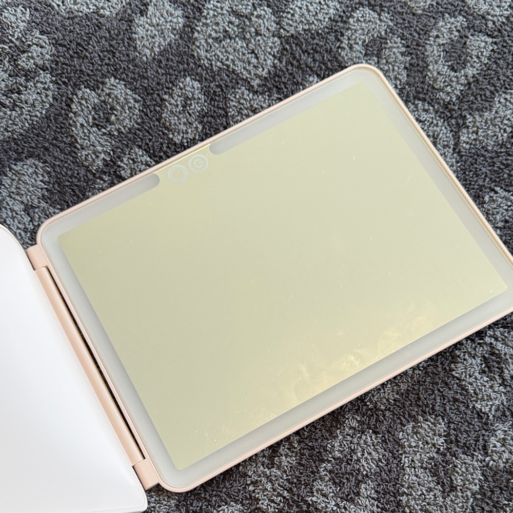 Vanity Planet Pink LED light up Mirror